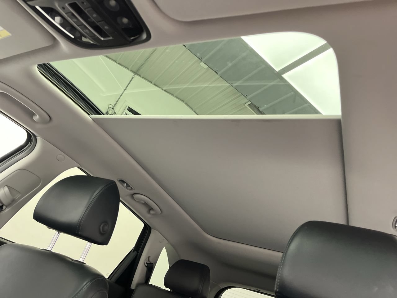 Used 2019 Kia Sorento EX AWD/4WD image 6