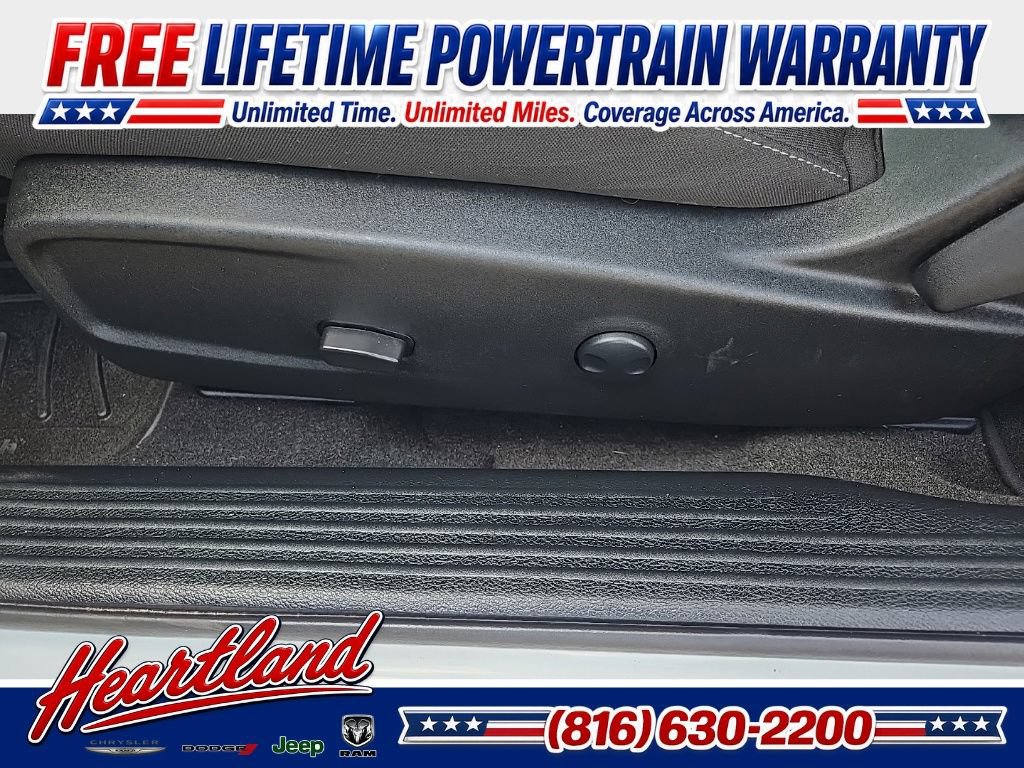 Used 2022 Dodge Challenger GT w/ Blacktop Package AWD/4WD image 38