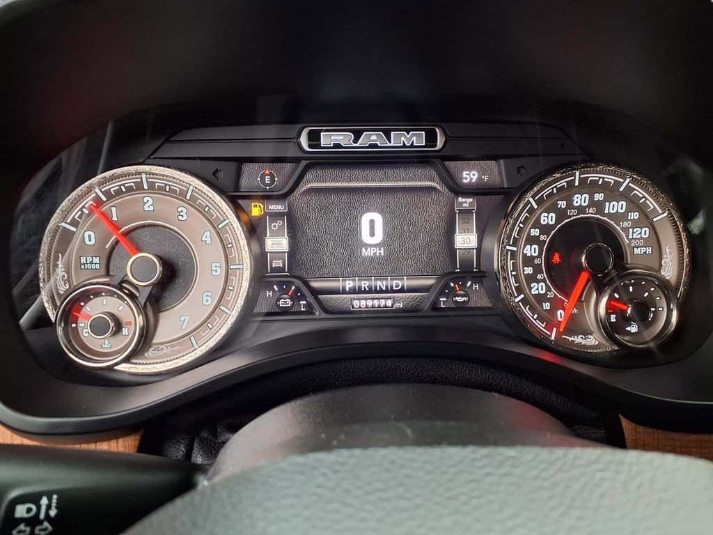 Used 2021 RAM 1500 Limited w/ Body Color Bumper Group image 15