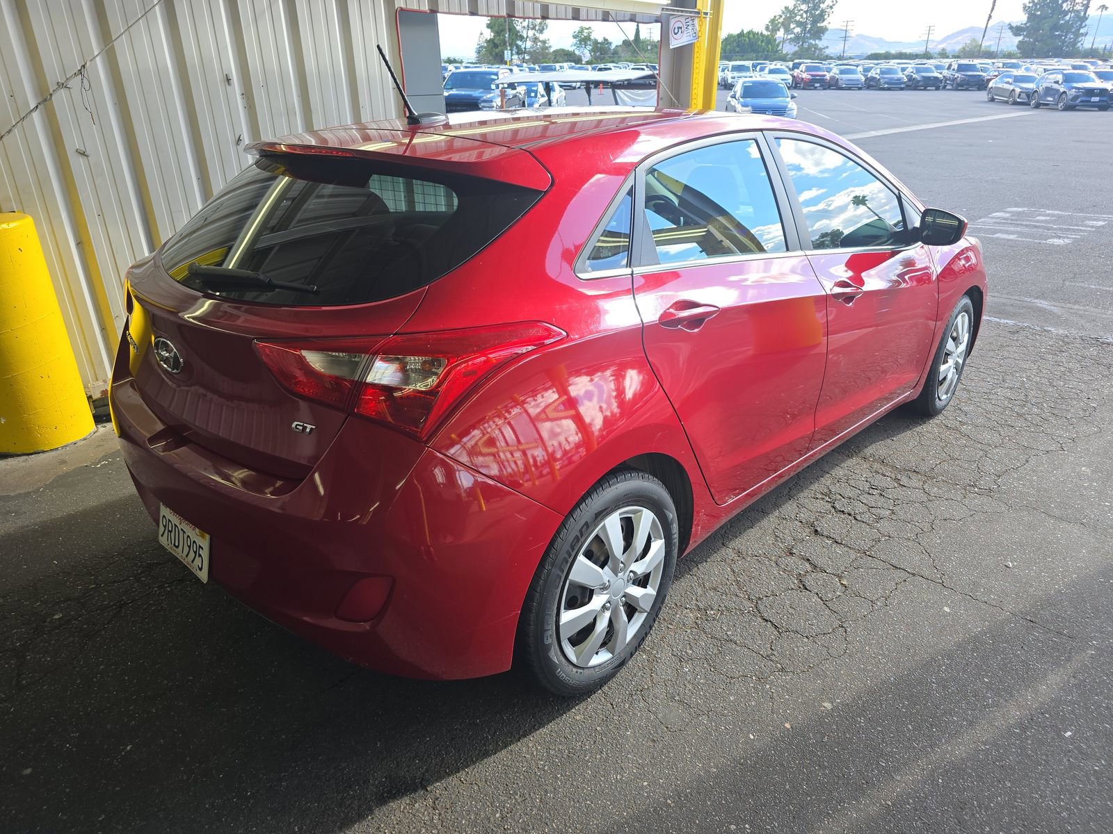 Used 2016 Hyundai Elantra GT FWD image 6