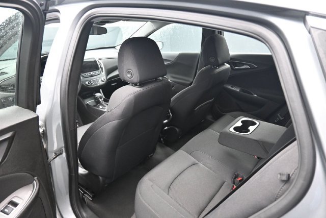 Used 2025 Chevrolet Malibu LT FWD image 12
