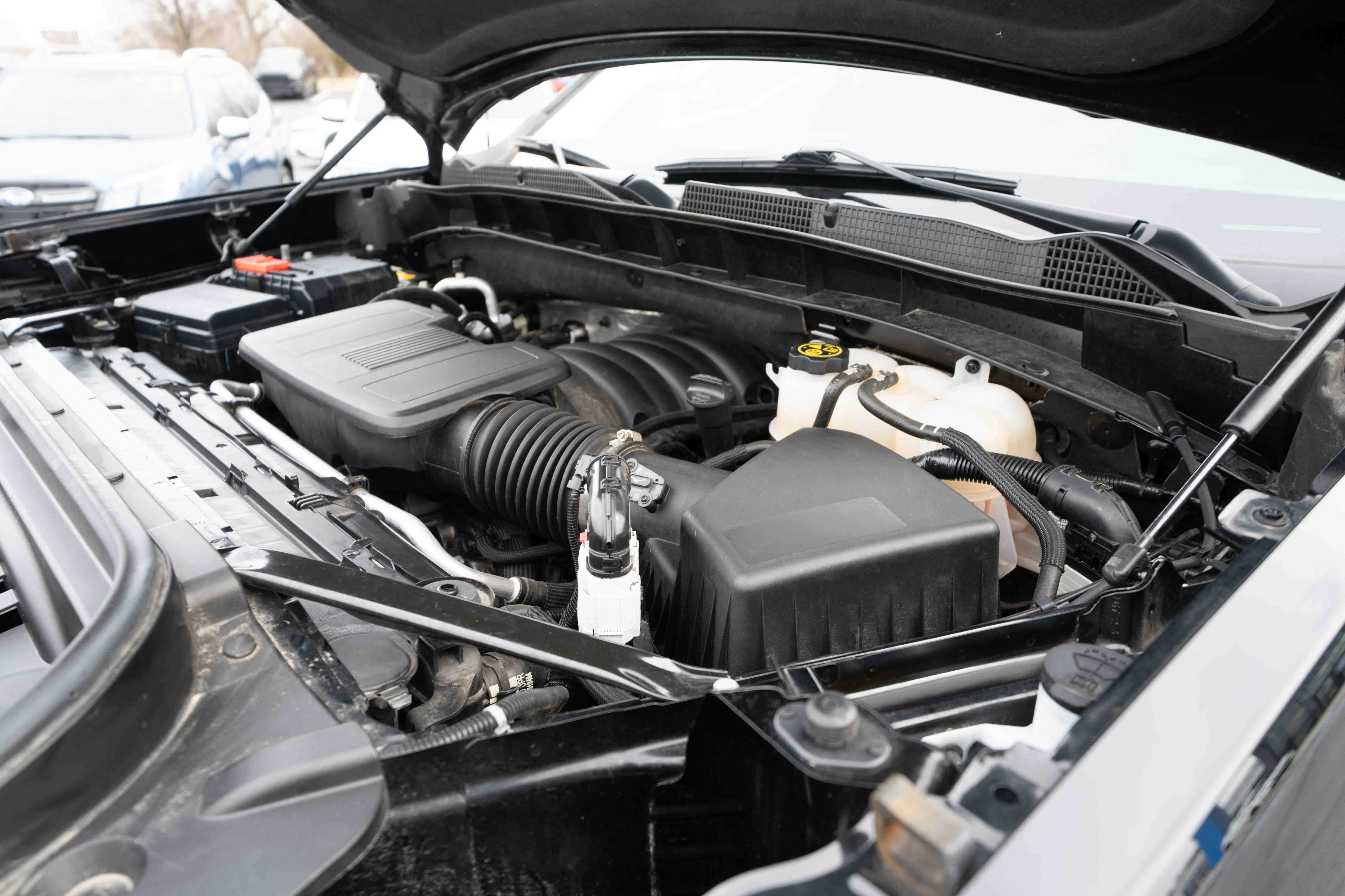 Used 2023 GMC Sierra 1500 SLT AWD/4WD image 32