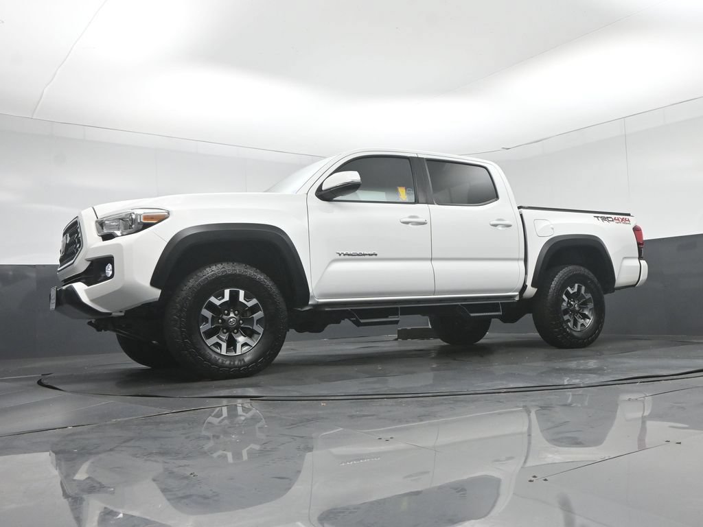 Used 2019 Toyota Tacoma TRD Off-Road AWD/4WD image 57