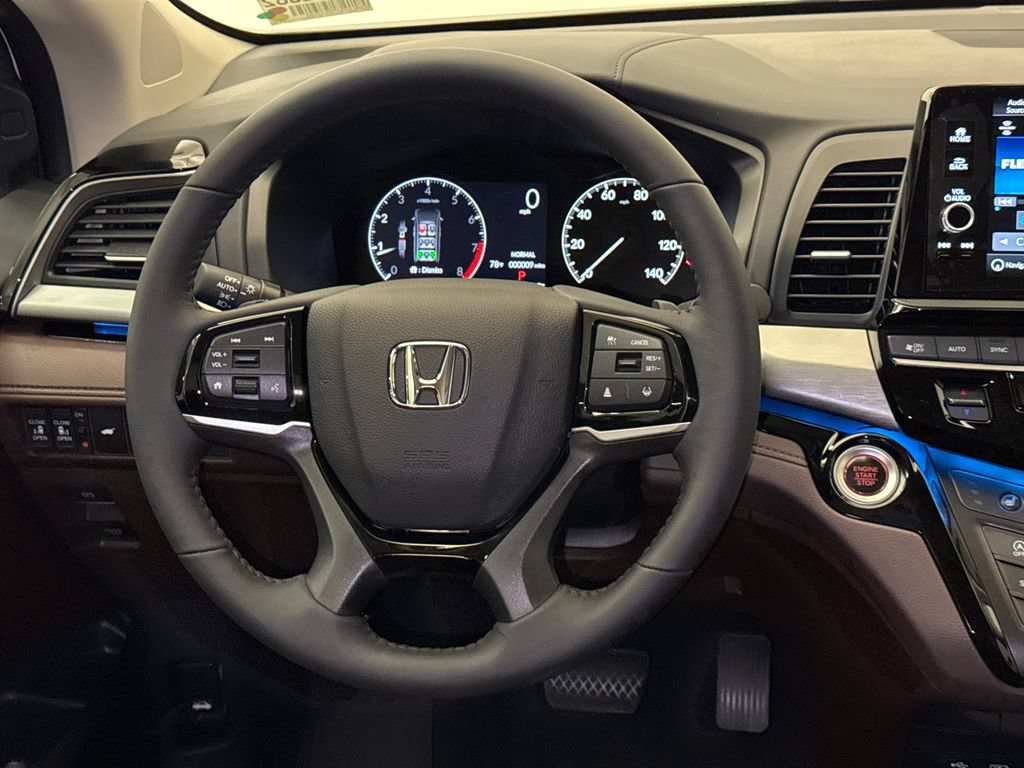 New 2026 Honda Odyssey Touring image 17