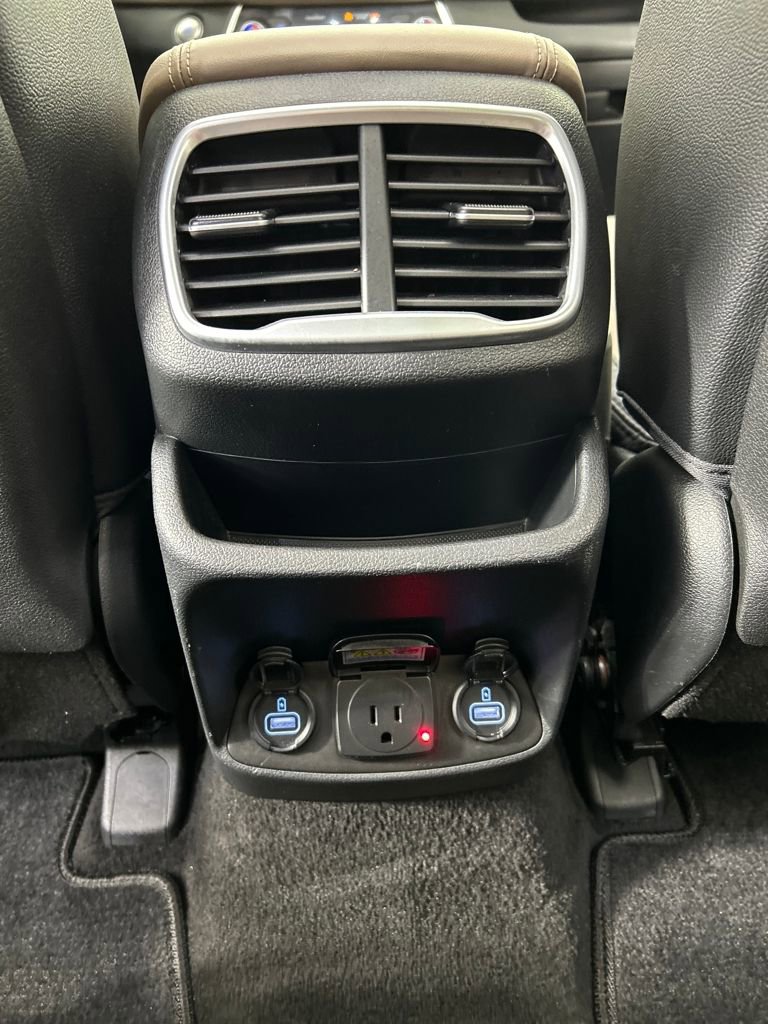 Used 2020 Hyundai Santa Fe Limited image 28