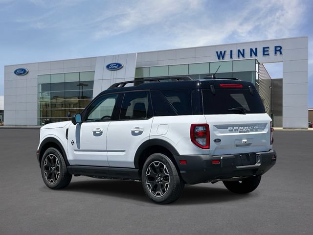 Used 2025 Ford Bronco Sport Outer Banks w/ Outer Banks Tech Package+ AWD/4WD image 2