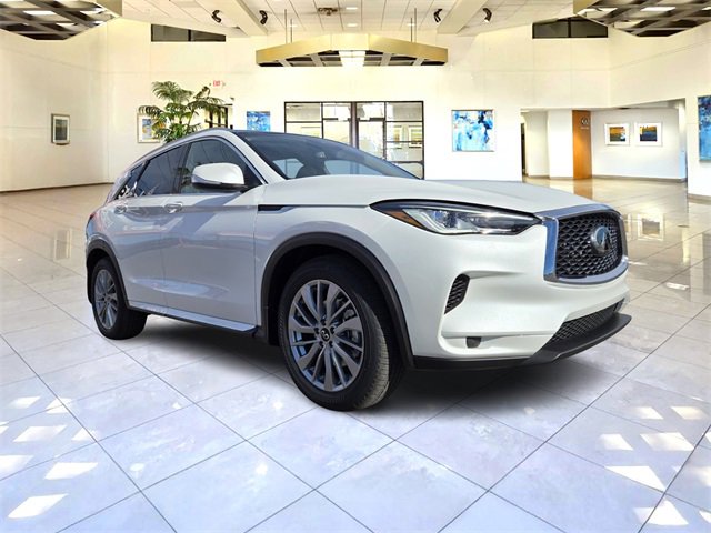 New 2025 INFINITI QX50 Luxe image 1