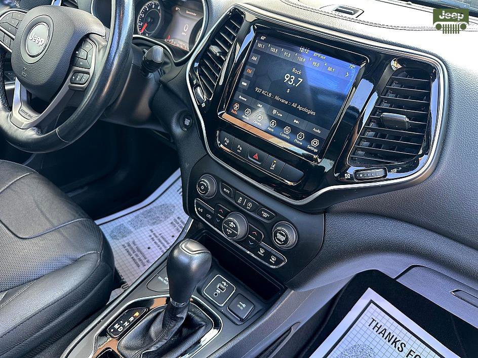 Used 2021 Jeep Cherokee Limited image 25