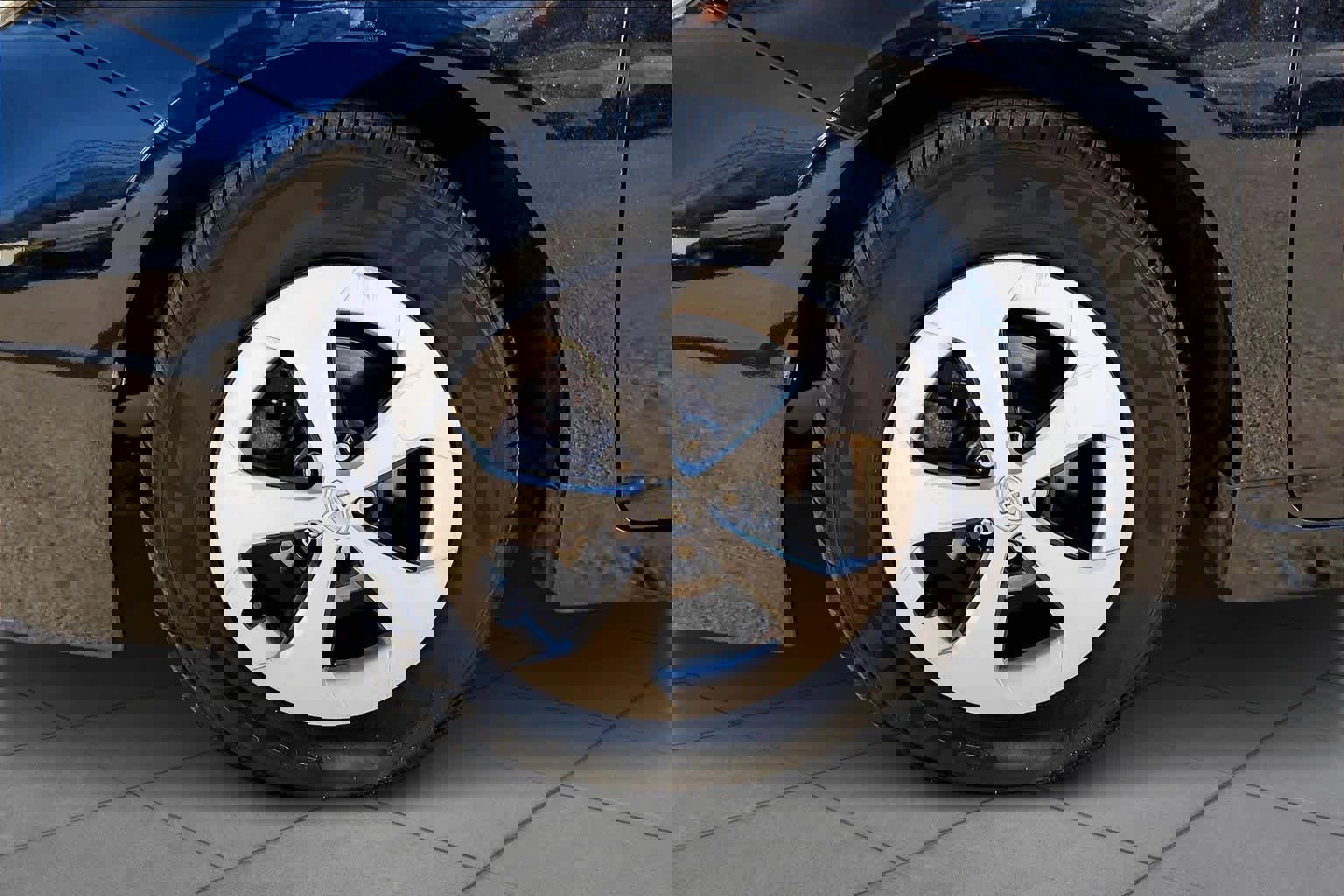 Used 2012 Toyota Prius Two image 10