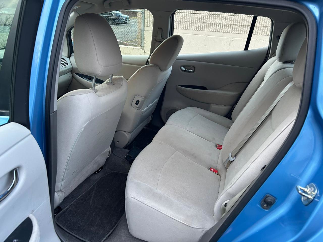 Used 2012 Nissan Leaf SL w/ Eco Design Pkg image 10