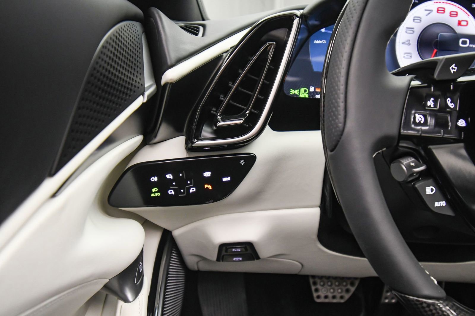 Certified 2024 Ferrari Roma Spider image 40