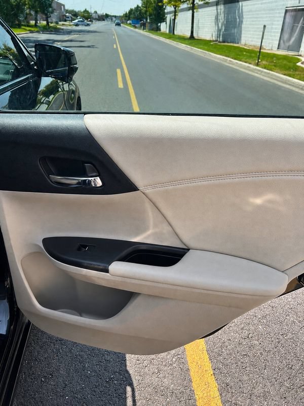 Used 2014 Honda Accord EX-L image 17