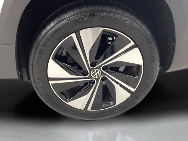 Certified 2023 Volkswagen Taos SE w/ Panoramic Sunroof Package AWD/4WD image 24