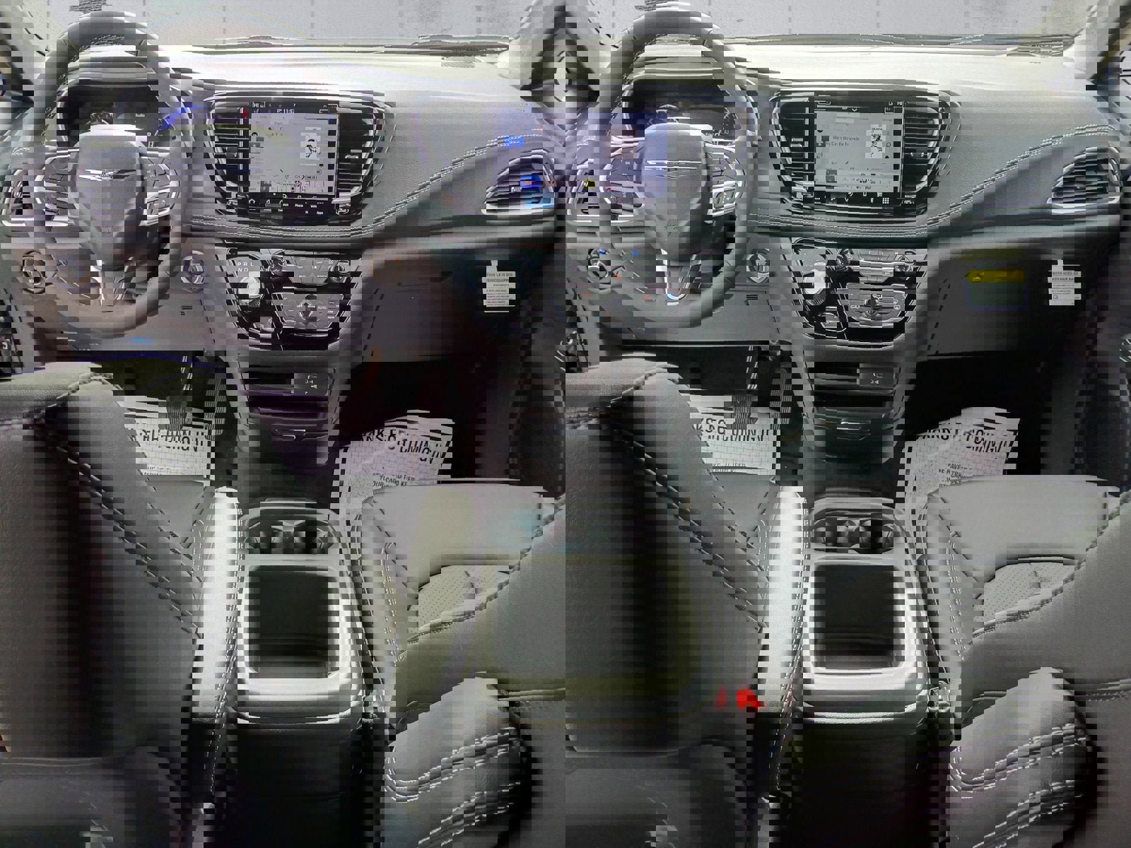 New 2026 Chrysler Pacifica Select image 11