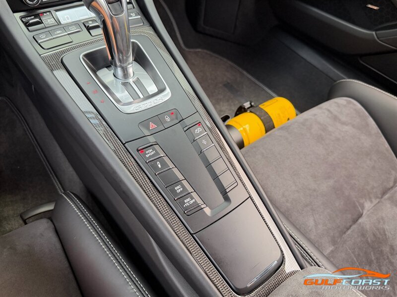 Used 2018 Porsche 911 GT2 RS RWD image 19