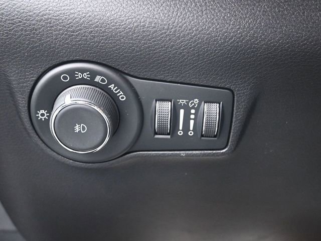 Used 2022 Jeep Compass Limited w/ Sun and Sound Group image 8