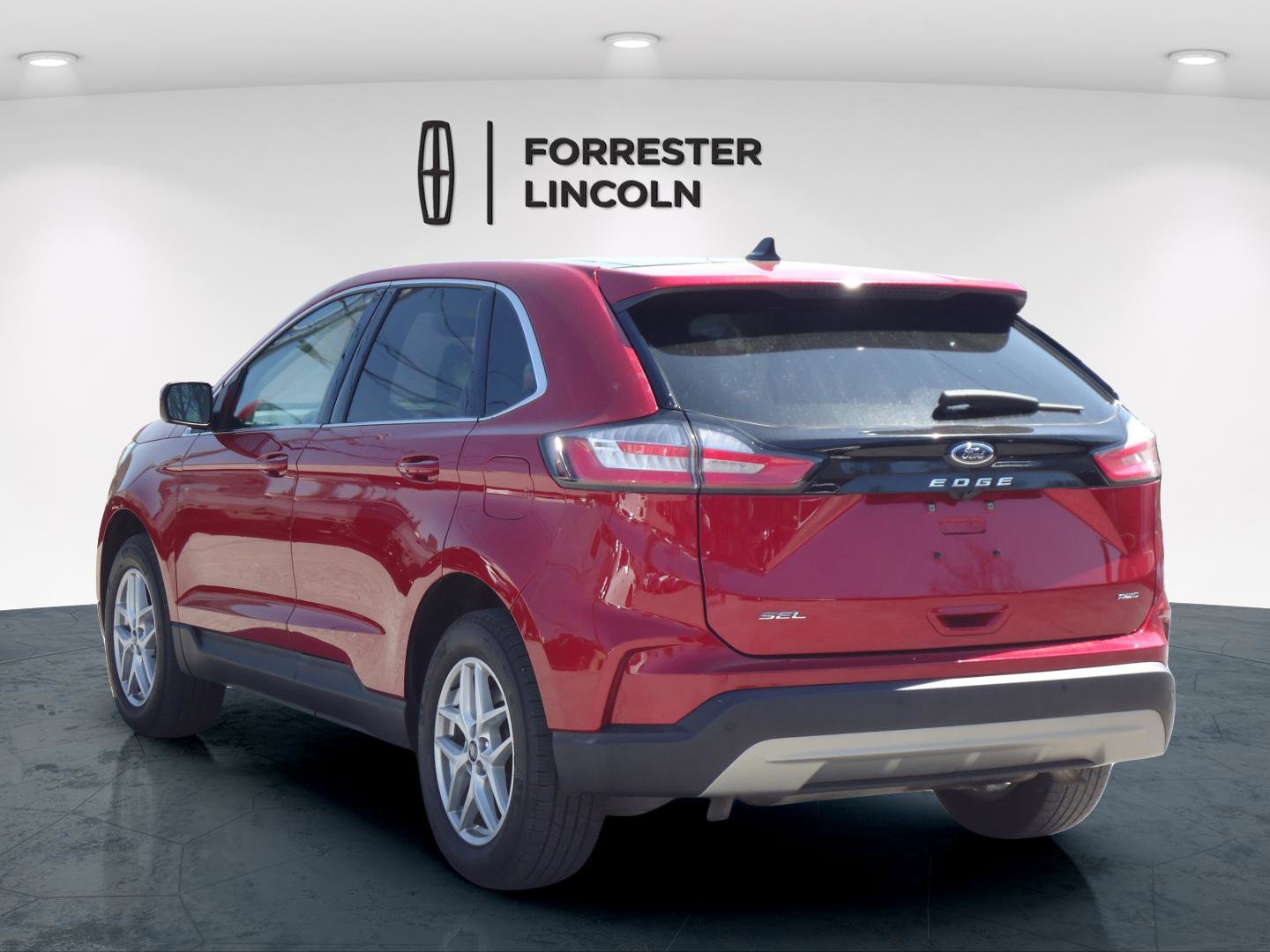 Used 2022 Ford Edge SEL w/ Convenience Package image 5