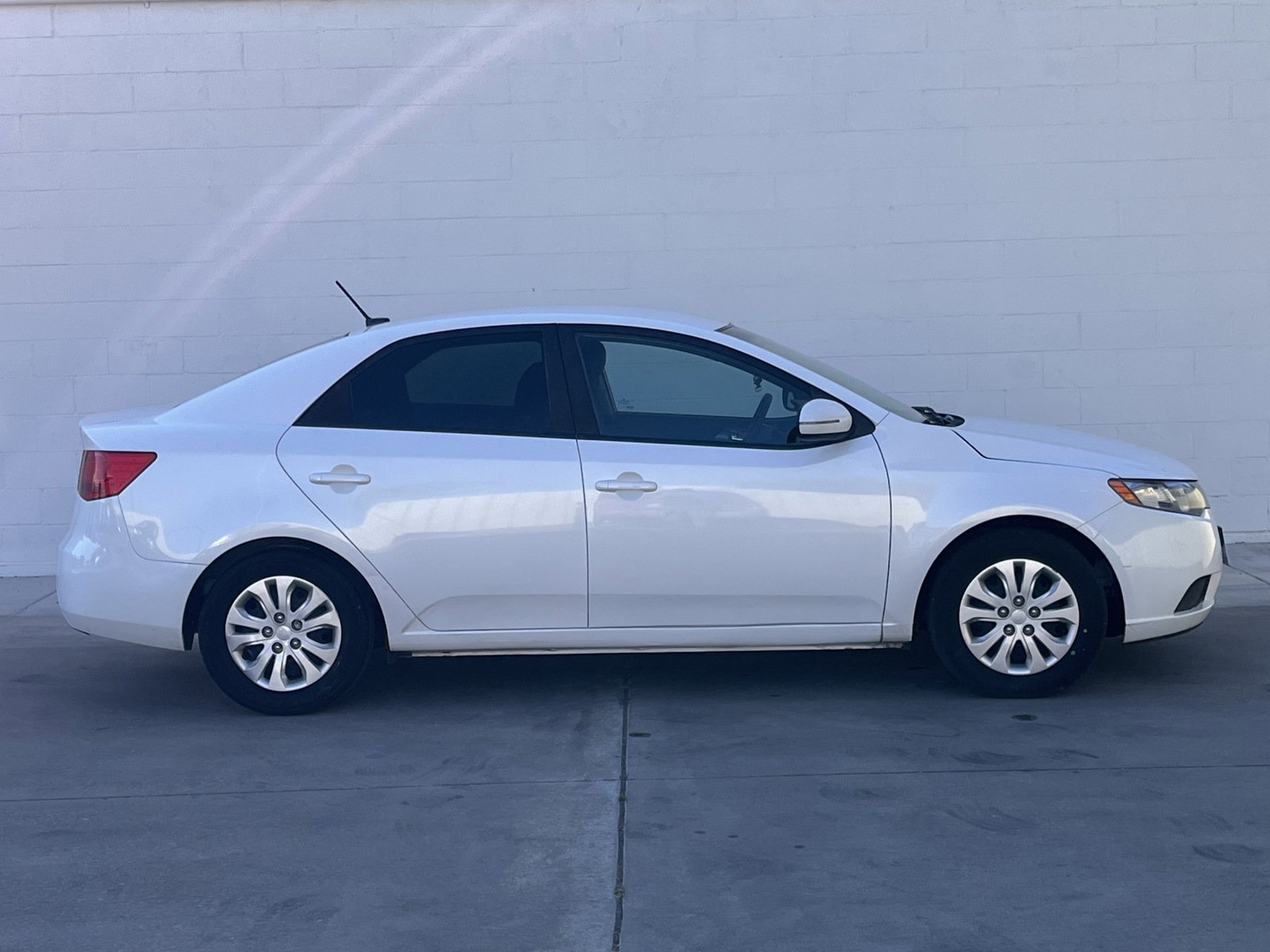 Used 2013 Kia Forte EX w/ Fuel Economy Pkg image 4