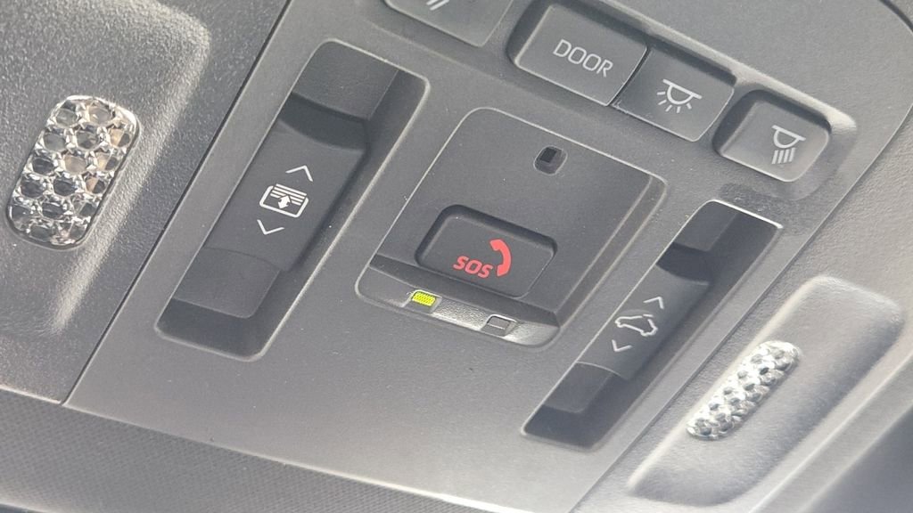 Used 2025 Toyota Camry XSE image 14