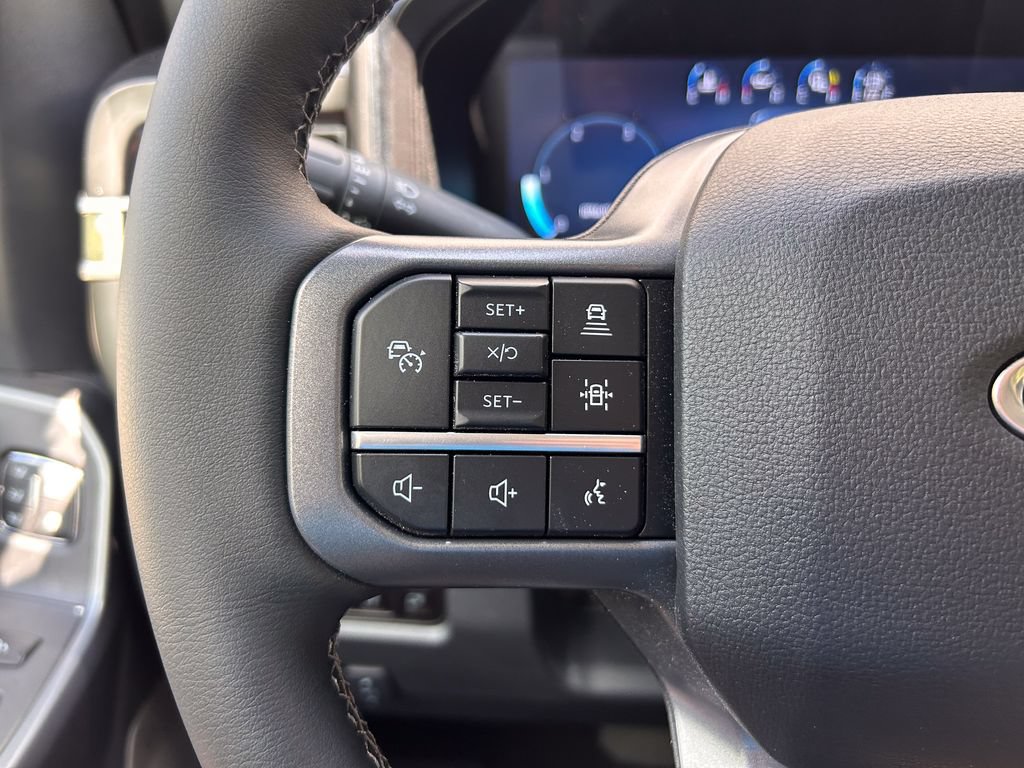 New 2026 Ford F250 Lariat w/ Black Appearance Package AWD/4WD image 29