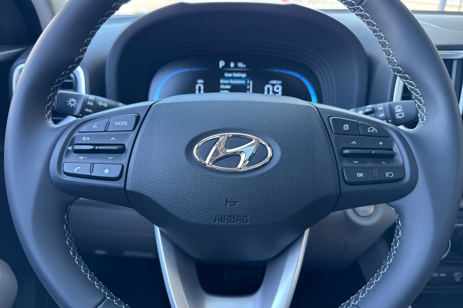 New 2026 Hyundai Venue SEL FWD image 24