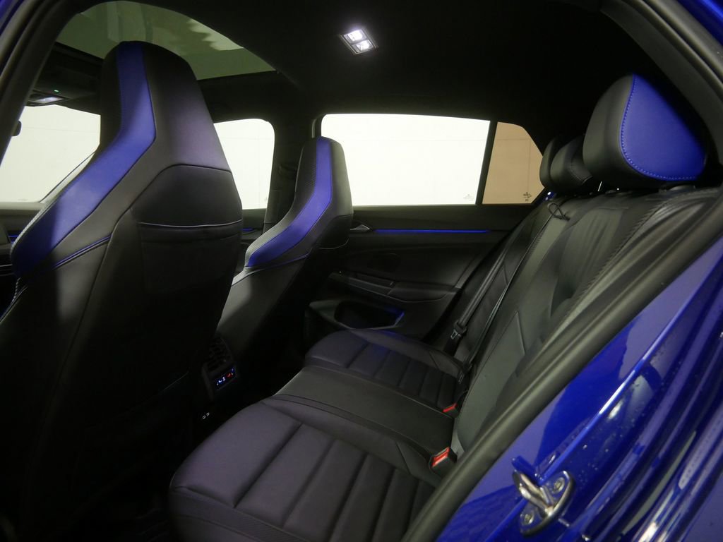 Used 2024 Volkswagen Golf R AWD/4WD image 21