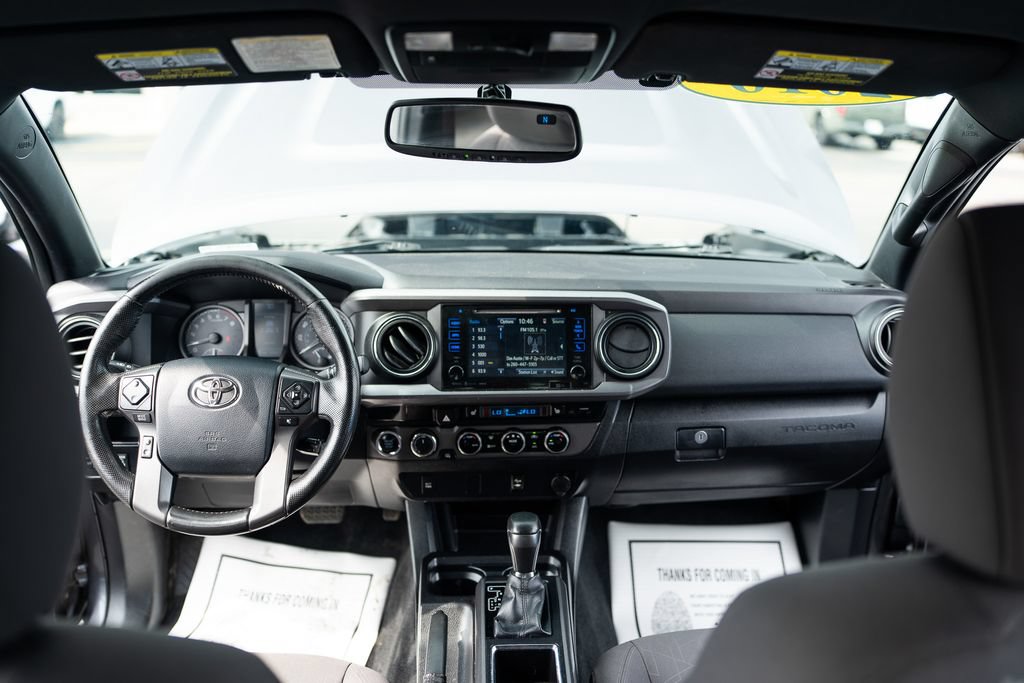 Used 2016 Toyota Tacoma TRD Sport AWD/4WD image 20