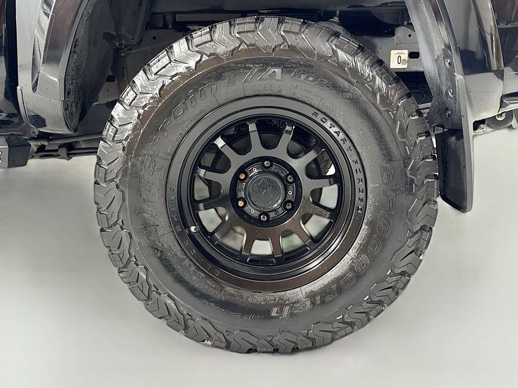 Used 2019 Toyota Tacoma SR5 RWD image 10