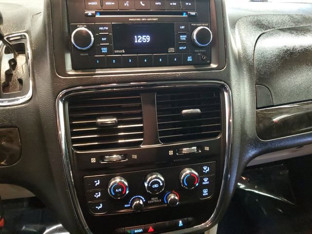 Used 2017 Dodge Grand Caravan SE w/ Power Window Group FWD image 18