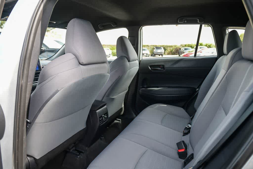 Used 2025 Toyota Corolla Cross AWD Hybrid image 18