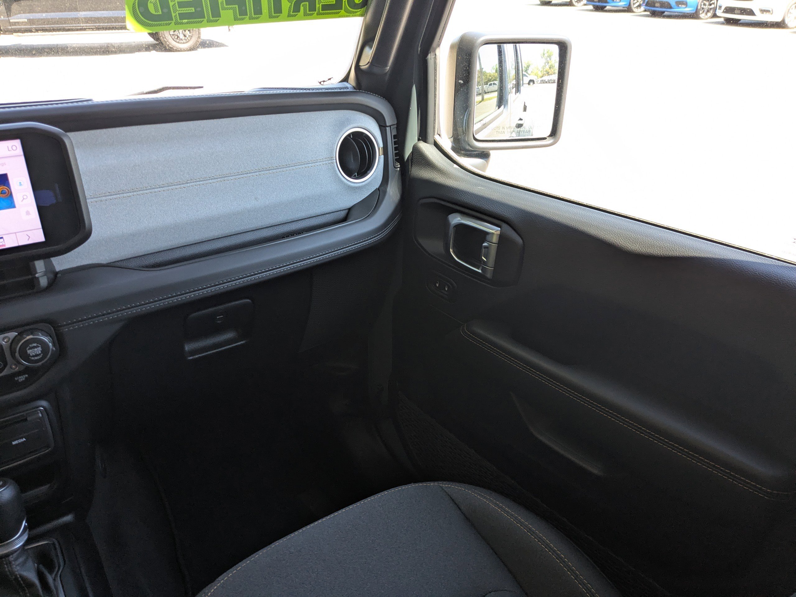 Used 2025 Jeep Wrangler Unlimited Sahara w/ Safety Group image 16