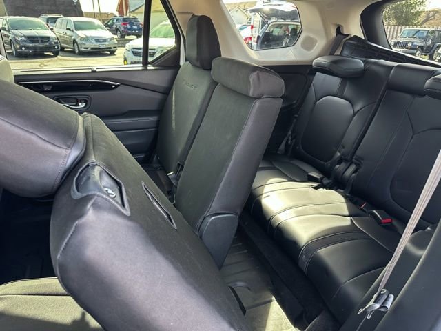 Used 2023 Honda Pilot Touring image 23