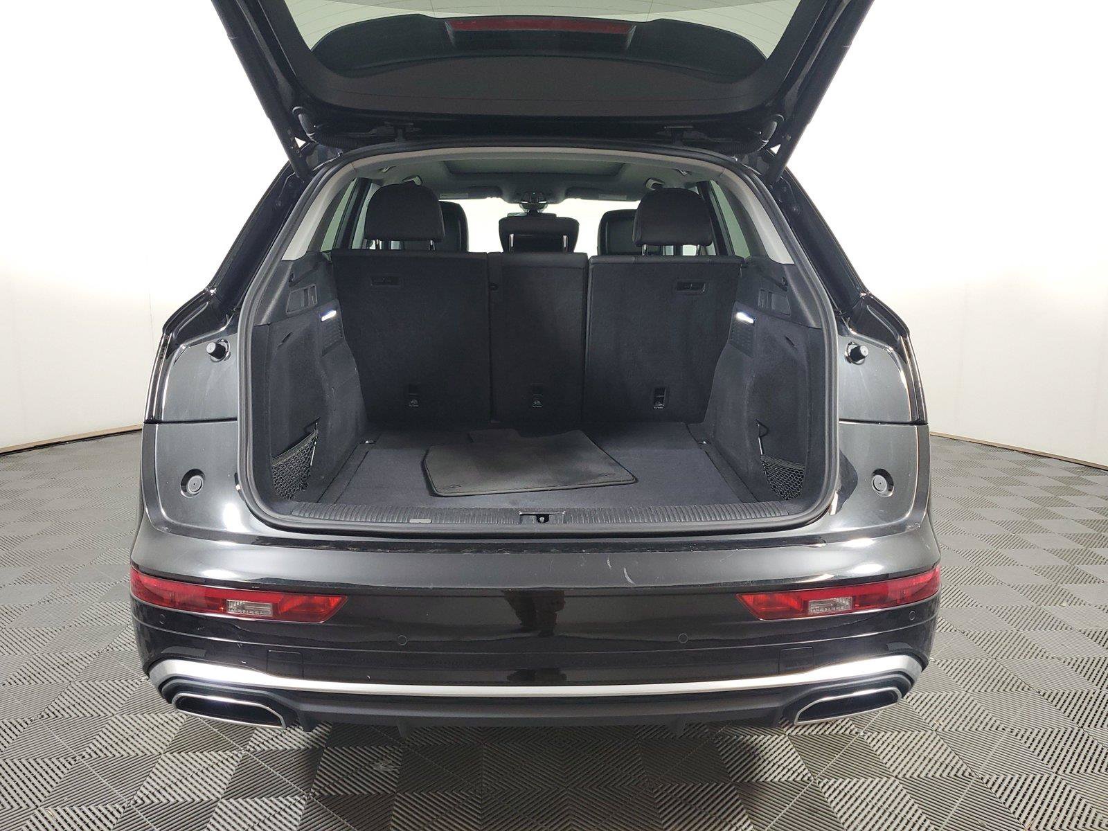 Used 2024 Audi Q5 2.0T Premium Plus AWD/4WD image 9