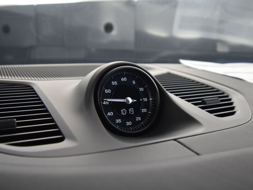 New 2026 Porsche Cayenne image 34