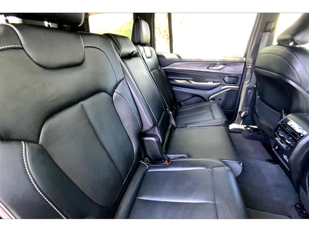 Used 2022 Jeep Grand Cherokee L Overland AWD/4WD image 29
