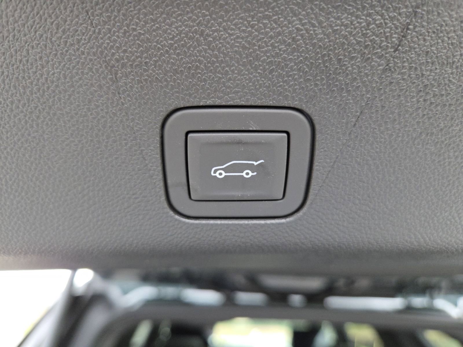 New 2026 GMC Yukon AT4 w/ AT4 Premium Plus Package image 26