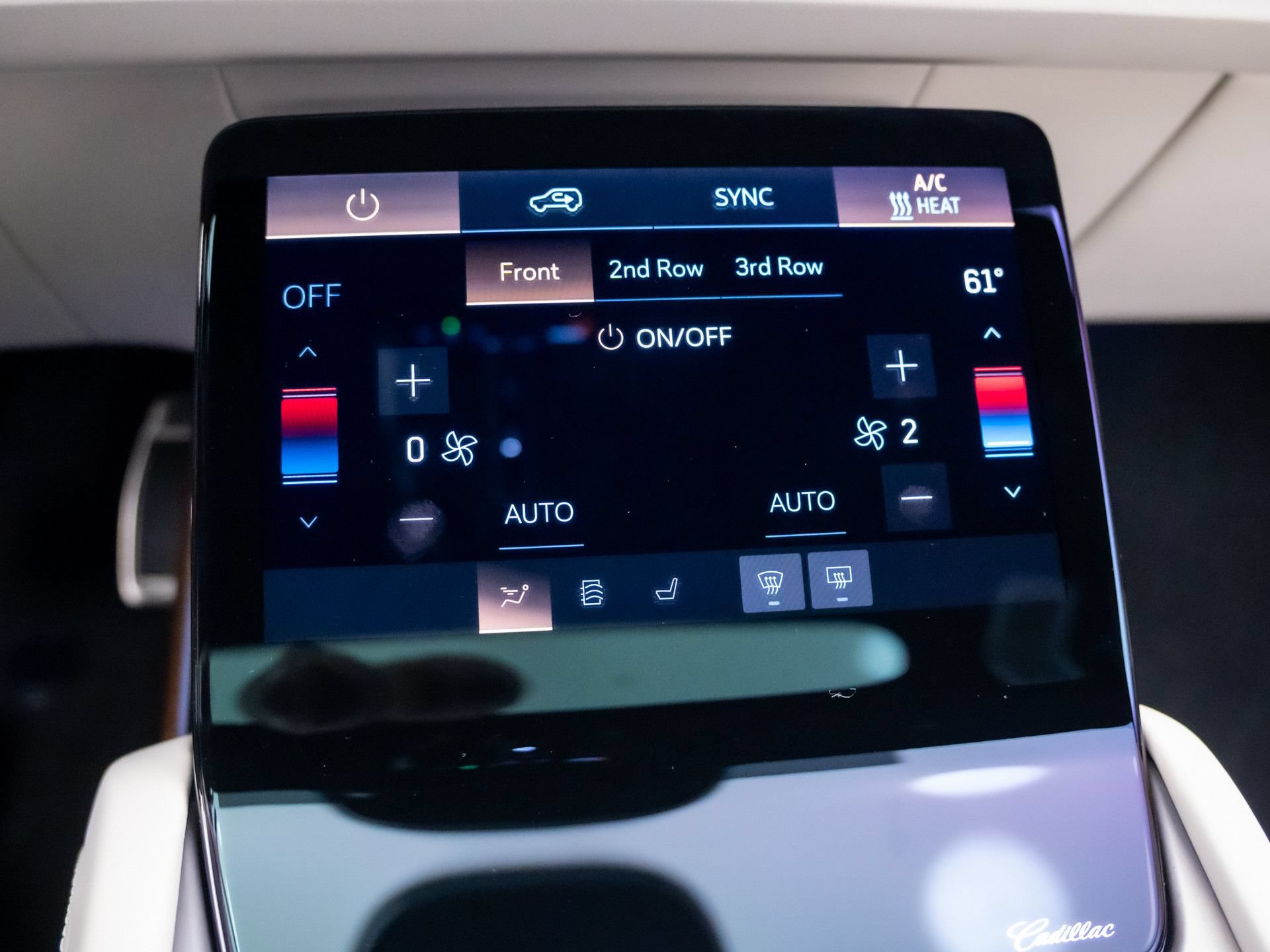 New 2027 Cadillac Vistiq Luxury w/ LPO, Trailering Package AWD/4WD image 11