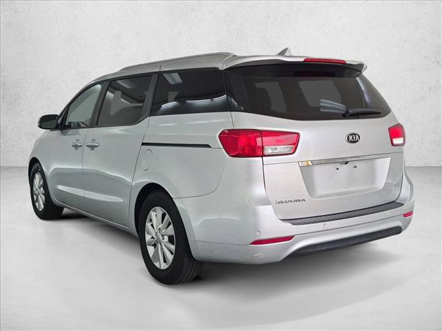 Used 2017 Kia Sedona LX w/ LX Essentials Premium Package FWD image 8