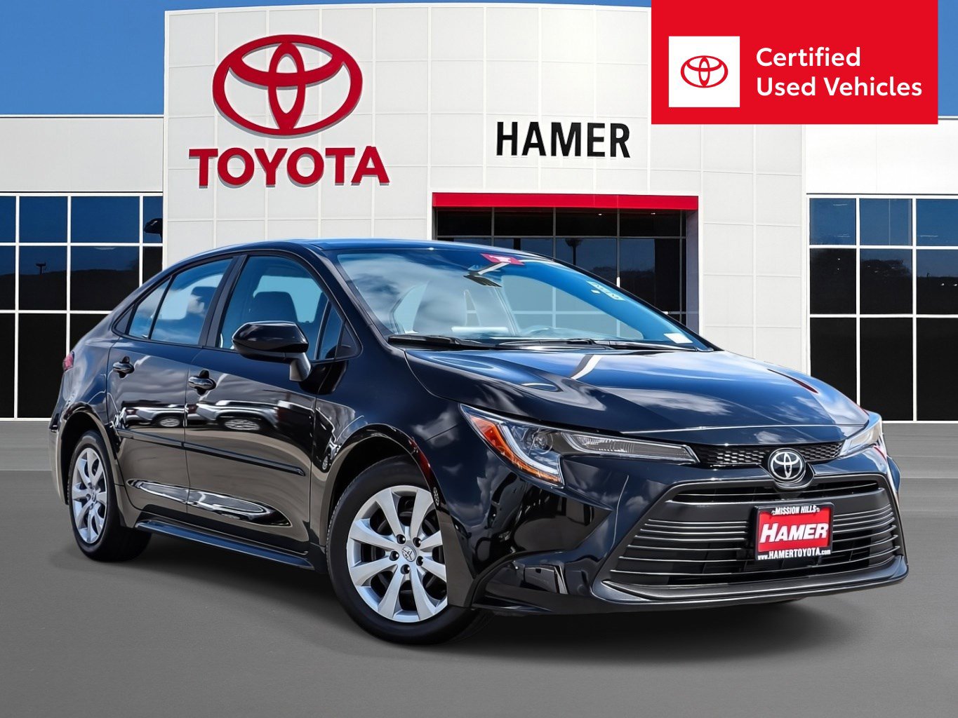 Certified 2025 Toyota Corolla LE image 1