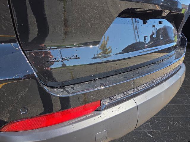 New 2025 Jeep Grand Cherokee L Limited w/ Luxury Tech Group II image 42