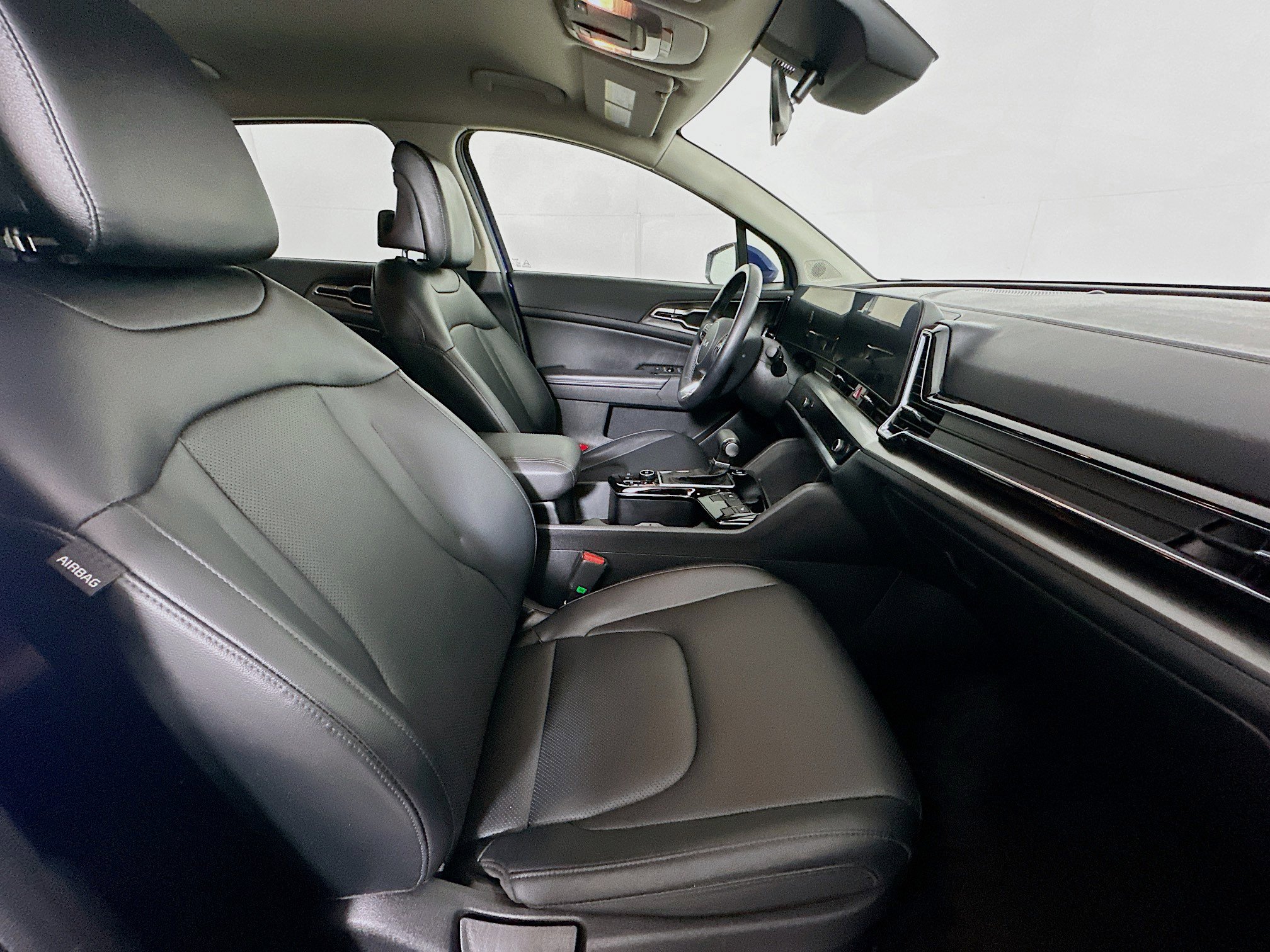 Used 2023 Kia Sportage EX image 30