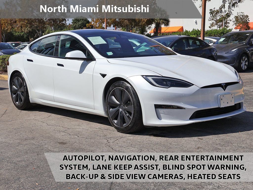 Used 2023 Tesla Model S Standard Range image 1