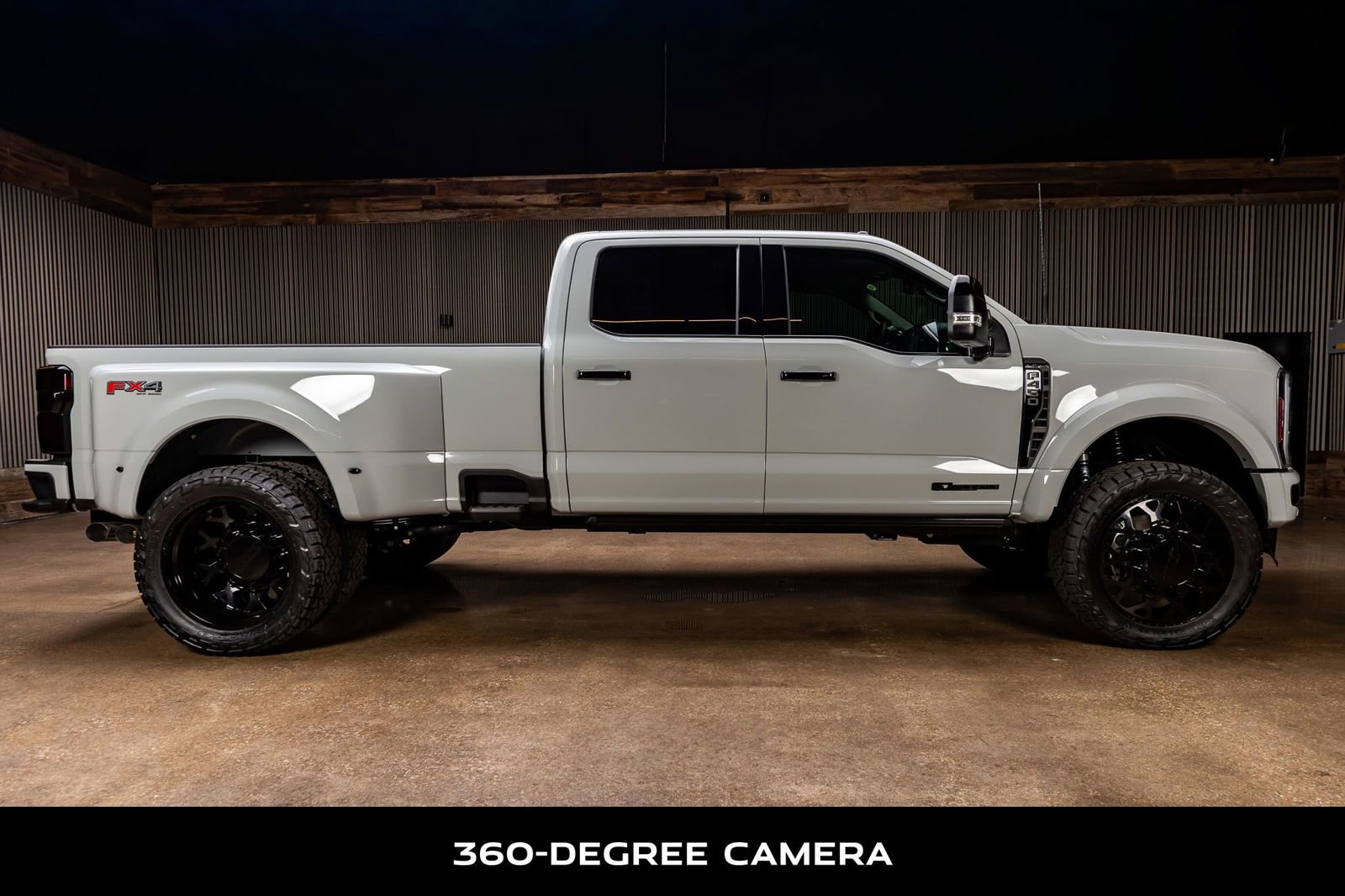 Used 2025 Ford F450 Platinum w/ Platinum Plus Package image 11