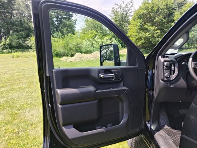 New 2026 Chevrolet Silverado 2500 Custom w/ Custom Convenience Package AWD/4WD image 9