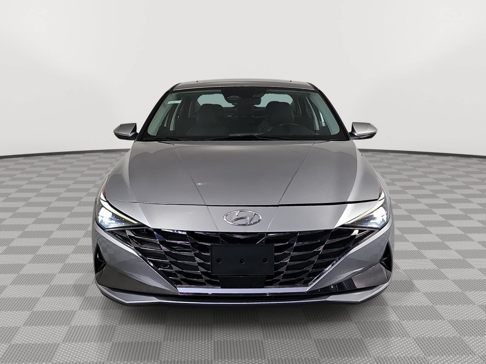 Used 2022 Hyundai Elantra Limited w/ Cargo Package FWD image 3