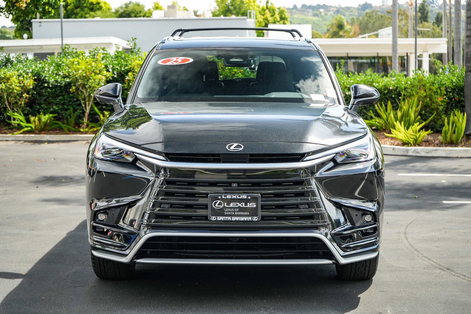 Used 2025 Lexus TX 500h AWD w/ Technology Package image 2