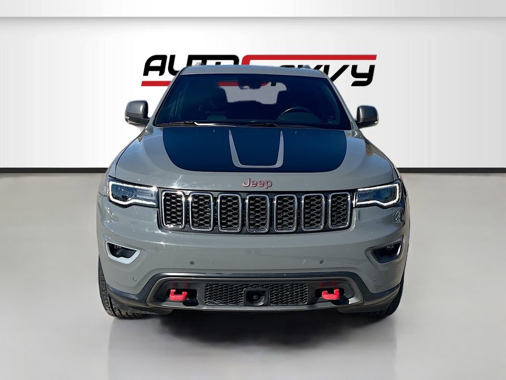 Used 2019 Jeep Grand Cherokee Trailhawk w/ Trailhawk Luxury Group AWD/4WD image 2