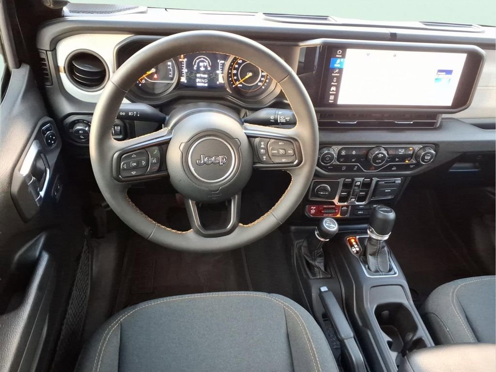 Used 2024 Jeep Gladiator Sport image 15