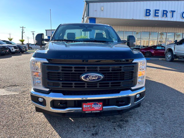 New 2026 Ford F350 XL w/ XL Driver Assist Package RWD image 2
