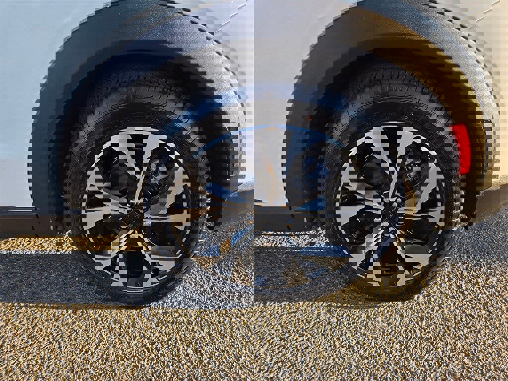 Used 2025 Ford Mustang Mach-E Select w/ Comfort Package Lite image 9